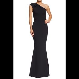 Dress the Population Dresses - Dress The population eva one shoulder gown Dress the Population Dresses - Dress The population eva one shoulder gown